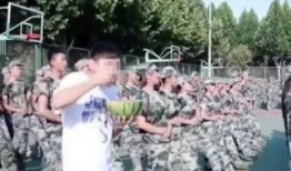 军训 吃瓜小说,揭秘军营里的甜蜜与苦涩